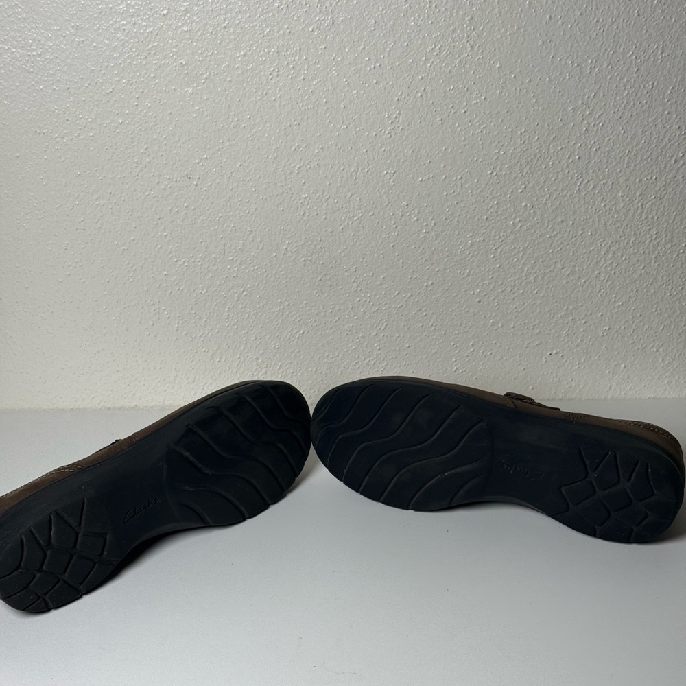 Clarks women Brown Leather Loafers - Picture 9 of 10